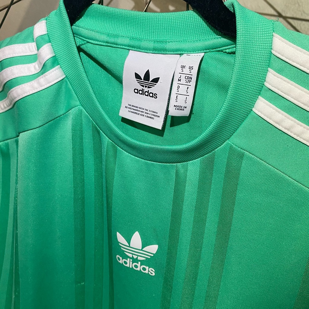 Adidas t shirt